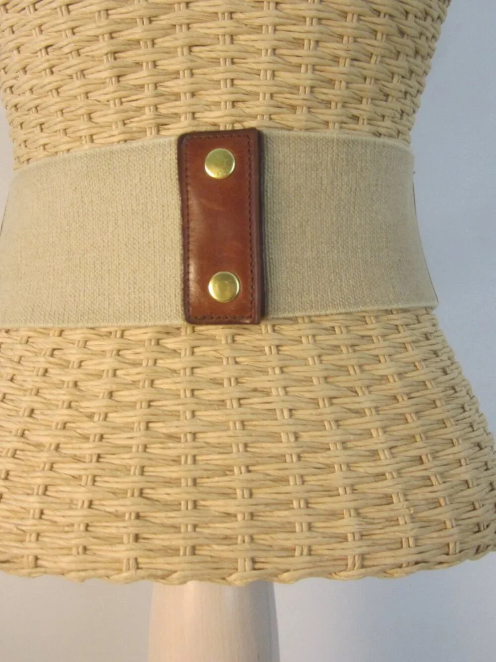 J Crew Women S Brown Leather Stretch Belt Triple Buckle Wide Gold Buckle USA - Picture 4 of 10
